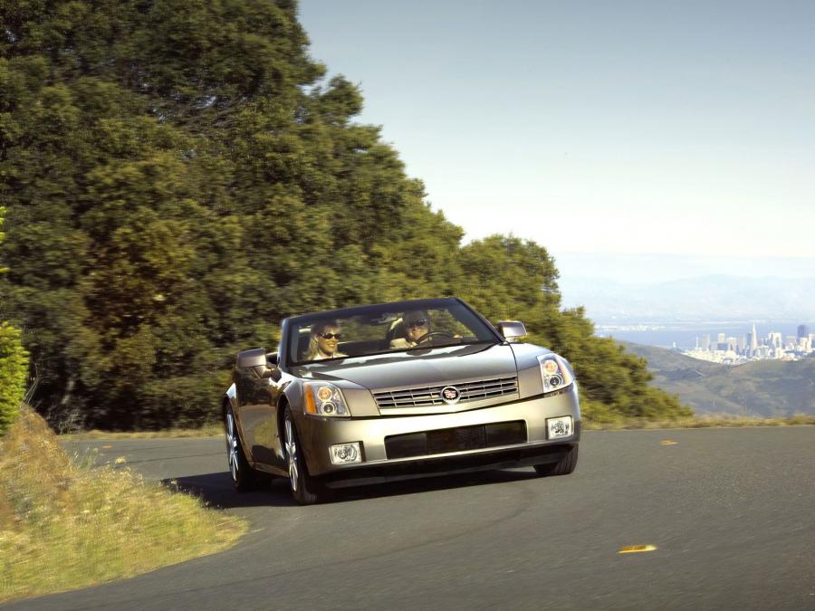  Cadillac XLR Roadster 2004 года  (фото 64 из 128)